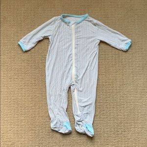 Silkberry Baby footed zip up sleeper.  3-6 month